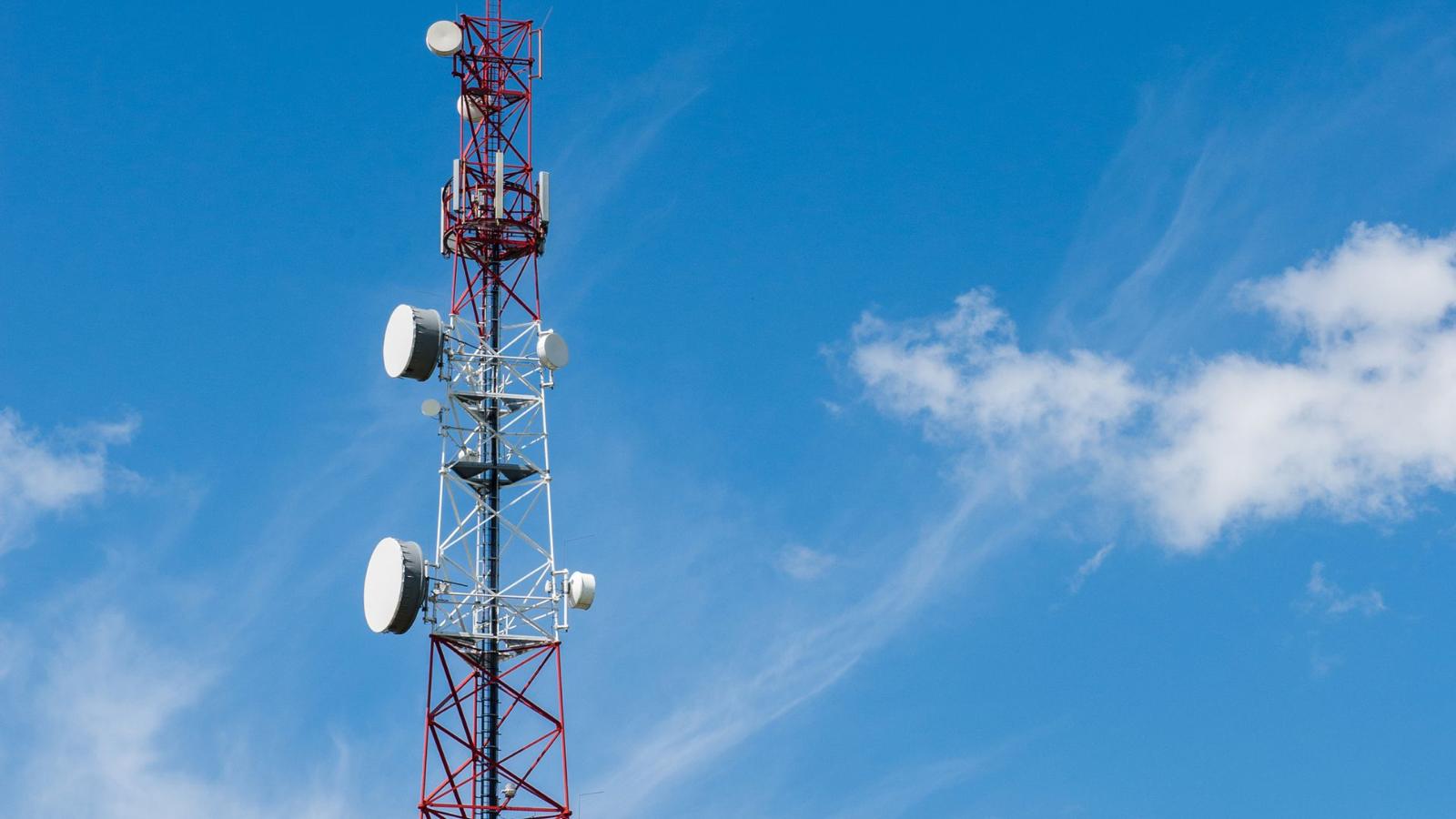 Instalación y mantenimiento de torres de telecomunicaciones